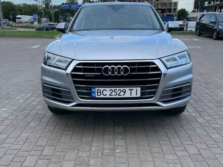 Серый Ауди Ку 5, объемом двигателя 1.98 л и пробегом 61 тыс. км за 32240 $, фото 1 на Automoto.ua