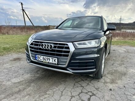 Сірий Ауді Ку 5, об'ємом двигуна 2 л та пробігом 106 тис. км за 23600 $, фото 1 на Automoto.ua