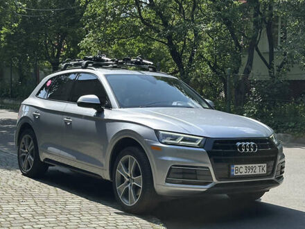 Ауди Ку 5 2019 в Львове на Automoto.ua Серый Ауди Ку 5, объемом двигателя 1.98 л и пробегом 73 тыс. км за 26950 $, фото 1 на Automoto.ua