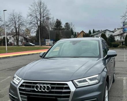 Ауді Ку 5 2020 у Києві на Automoto.ua Сірий Ауді Ку 5, об'ємом двигуна 2 л та пробігом 78 тис. км за 16900 $, фото 1 на Automoto.ua