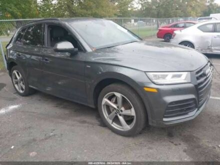 Серый Ауди Ку 5, объемом двигателя 2 л и пробегом 85 тыс. км за 9000 $, фото 1 на Automoto.ua