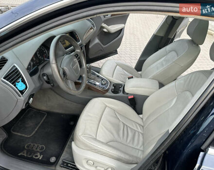 Синий Ауди Ку 5, объемом двигателя 2 л и пробегом 260 тыс. км за 8999 $, фото 28 на Automoto.ua