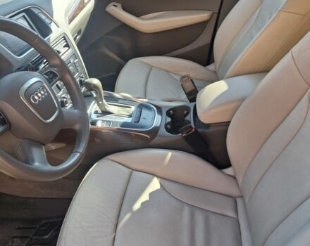 Синій Ауді Ку 5, об'ємом двигуна 2 л та пробігом 235 тис. км за 264 $, фото 7 на Automoto.ua