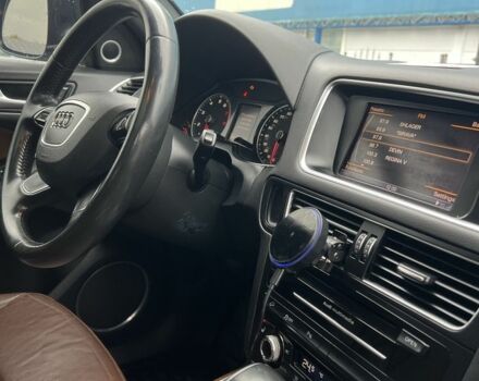 Синий Ауди Ку 5, объемом двигателя 2 л и пробегом 336 тыс. км за 12000 $, фото 3 на Automoto.ua