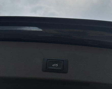 Синий Ауди Ку 5, объемом двигателя 2 л и пробегом 205 тыс. км за 13300 $, фото 82 на Automoto.ua