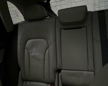 Синий Ауди Ку 5, объемом двигателя 1.98 л и пробегом 184 тыс. км за 13500 $, фото 9 на Automoto.ua