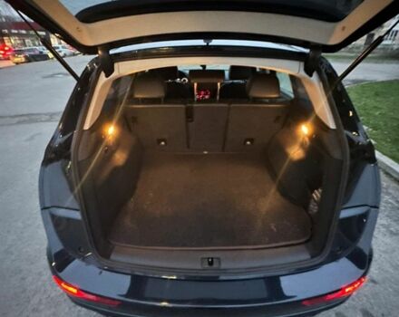 Синій Ауді Ку 5, об'ємом двигуна 2 л та пробігом 227 тис. км за 11500 $, фото 7 на Automoto.ua