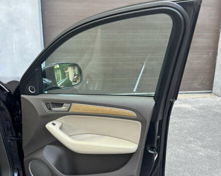 Синий Ауди Ку 5, объемом двигателя 2 л и пробегом 205 тыс. км за 13300 $, фото 90 на Automoto.ua