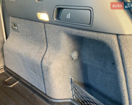 Синій Ауді Ку 5, об'ємом двигуна 2 л та пробігом 170 тис. км за 12900 $, фото 30 на Automoto.ua