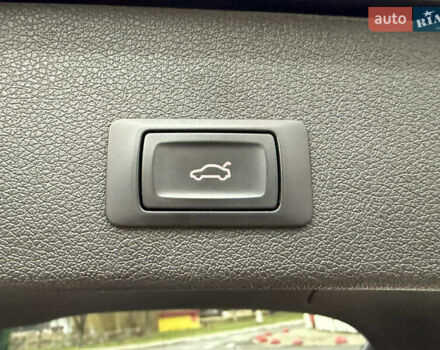 Синий Ауди Ку 5, объемом двигателя 2 л и пробегом 220 тыс. км за 15900 $, фото 54 на Automoto.ua