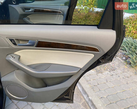 Синій Ауді Ку 5, об'ємом двигуна 2 л та пробігом 170 тис. км за 12900 $, фото 35 на Automoto.ua