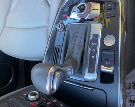 Синій Ауді Ку 5, об'ємом двигуна 2 л та пробігом 170 тис. км за 12900 $, фото 55 на Automoto.ua