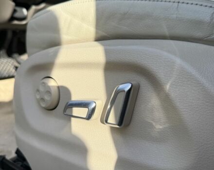 Синій Ауді Ку 5, об'ємом двигуна 2 л та пробігом 143 тис. км за 15600 $, фото 13 на Automoto.ua