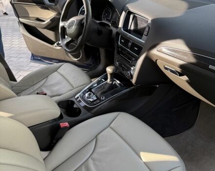 Синій Ауді Ку 5, об'ємом двигуна 2 л та пробігом 143 тис. км за 15600 $, фото 17 на Automoto.ua