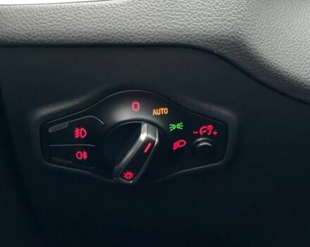 Синій Ауді Ку 5, об'ємом двигуна 2 л та пробігом 330 тис. км за 14999 $, фото 15 на Automoto.ua