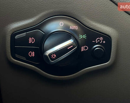 Синий Ауди Ку 5, объемом двигателя 3 л и пробегом 291 тыс. км за 16300 $, фото 16 на Automoto.ua