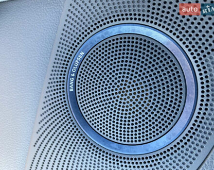 Синій Ауді Ку 5, об'ємом двигуна 2 л та пробігом 170 тис. км за 12900 $, фото 41 на Automoto.ua