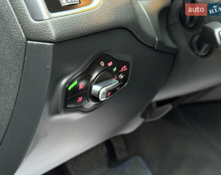 Синий Ауди Ку 5, объемом двигателя 1.98 л и пробегом 281 тыс. км за 12499 $, фото 42 на Automoto.ua