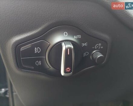 Синий Ауди Ку 5, объемом двигателя 1.97 л и пробегом 167 тыс. км за 24555 $, фото 35 на Automoto.ua