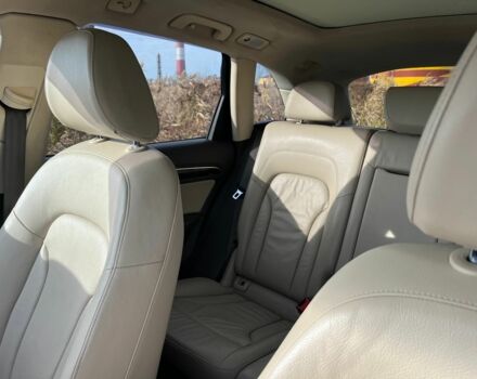 Синій Ауді Ку 5, об'ємом двигуна 2 л та пробігом 100 тис. км за 16500 $, фото 8 на Automoto.ua