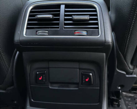 Синий Ауди Ку 5, объемом двигателя 2 л и пробегом 148 тыс. км за 19850 $, фото 32 на Automoto.ua