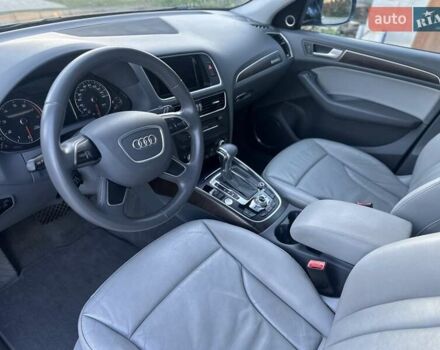 Синій Ауді Ку 5, об'ємом двигуна 2 л та пробігом 215 тис. км за 14500 $, фото 17 на Automoto.ua