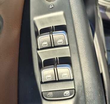 Синій Ауді Ку 5, об'ємом двигуна 1.98 л та пробігом 100 тис. км за 20000 $, фото 33 на Automoto.ua