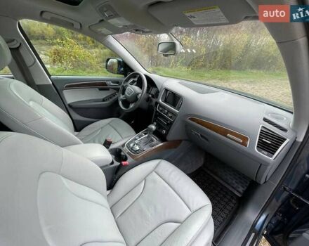 Синій Ауді Ку 5, об'ємом двигуна 2 л та пробігом 151 тис. км за 13300 $, фото 28 на Automoto.ua