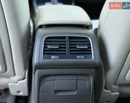 Синій Ауді Ку 5, об'ємом двигуна 2 л та пробігом 158 тис. км за 16500 $, фото 72 на Automoto.ua