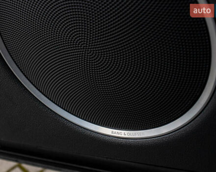 Синий Ауди Ку 5, объемом двигателя 1.98 л и пробегом 180 тыс. км за 15000 $, фото 48 на Automoto.ua