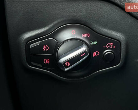 Ауди Ку 5 2016 в Мукачеве на Automoto.ua Синий Ауди Ку 5, объемом двигателя 1.98 л и пробегом 127 тыс. км за 15850 $, фото 14 на Automoto.ua