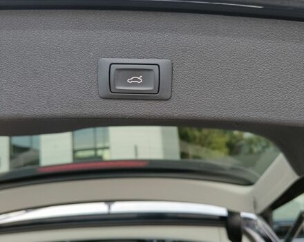 Синий Ауди Ку 5, объемом двигателя 2 л и пробегом 220 тыс. км за 14700 $, фото 13 на Automoto.ua