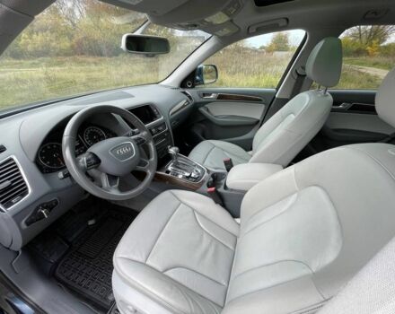 Синій Ауді Ку 5, об'ємом двигуна 2 л та пробігом 151 тис. км за 13500 $, фото 14 на Automoto.ua