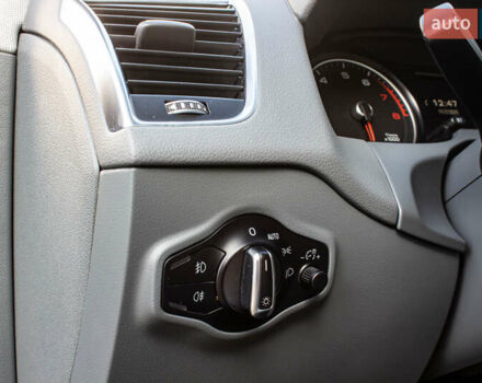 Синий Ауди Ку 5, объемом двигателя 1.98 л и пробегом 180 тыс. км за 15000 $, фото 46 на Automoto.ua