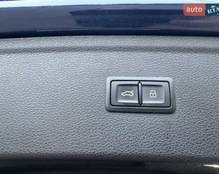 Синий Ауди Ку 5, объемом двигателя 2 л и пробегом 90 тыс. км за 27300 $, фото 18 на Automoto.ua