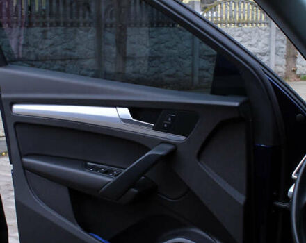 Синий Ауди Ку 5, объемом двигателя 1.97 л и пробегом 180 тыс. км за 28700 $, фото 9 на Automoto.ua