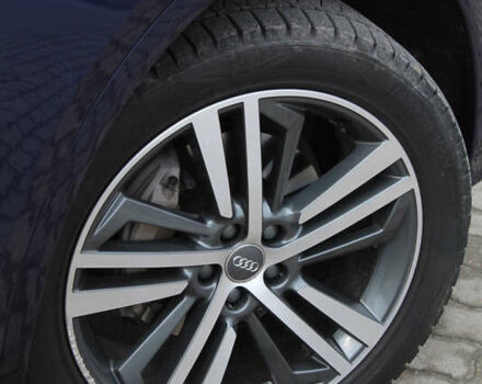 Синий Ауди Ку 5, объемом двигателя 1.97 л и пробегом 180 тыс. км за 28700 $, фото 5 на Automoto.ua