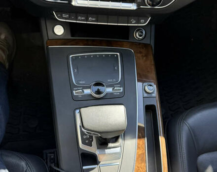 Синій Ауді Ку 5, об'ємом двигуна 1.98 л та пробігом 177 тис. км за 22500 $, фото 19 на Automoto.ua