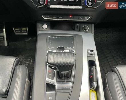 Синій Ауді Ку 5, об'ємом двигуна 2 л та пробігом 167 тис. км за 24800 $, фото 12 на Automoto.ua