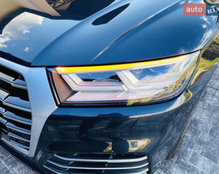 Синий Ауди Ку 5, объемом двигателя 2 л и пробегом 163 тыс. км за 24800 $, фото 4 на Automoto.ua