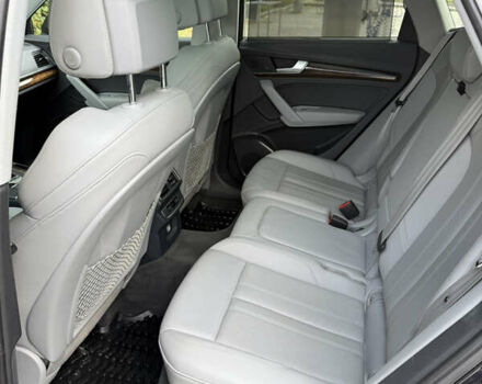 Синий Ауди Ку 5, объемом двигателя 2 л и пробегом 126 тыс. км за 25500 $, фото 26 на Automoto.ua