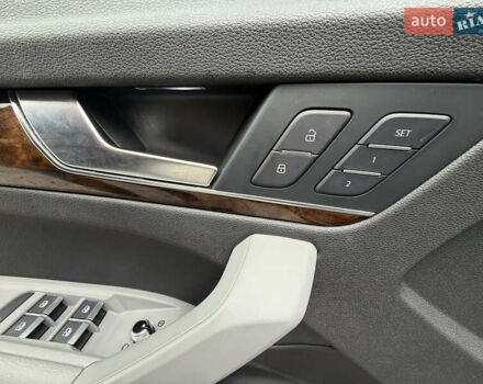 Синий Ауди Ку 5, объемом двигателя 2 л и пробегом 126 тыс. км за 25500 $, фото 13 на Automoto.ua