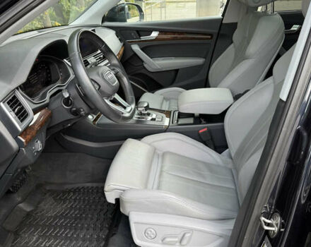 Синий Ауди Ку 5, объемом двигателя 2 л и пробегом 126 тыс. км за 25500 $, фото 24 на Automoto.ua