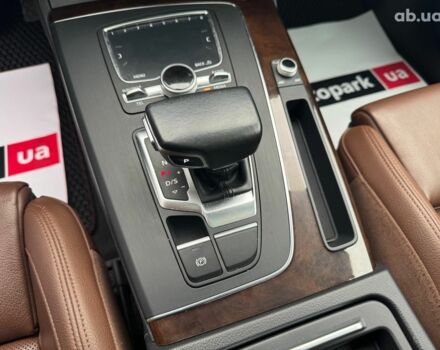 Синий Ауди Ку 5, объемом двигателя 2 л и пробегом 115 тыс. км за 29790 $, фото 33 на Automoto.ua