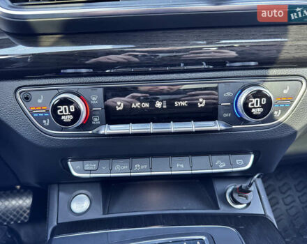 Синий Ауди Ку 5, объемом двигателя 1.98 л и пробегом 92 тыс. км за 32500 $, фото 22 на Automoto.ua