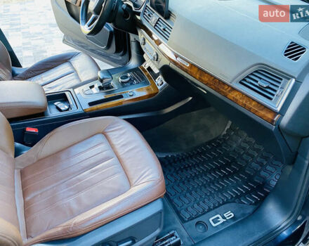 Синий Ауди Ку 5, объемом двигателя 2 л и пробегом 163 тыс. км за 24800 $, фото 19 на Automoto.ua