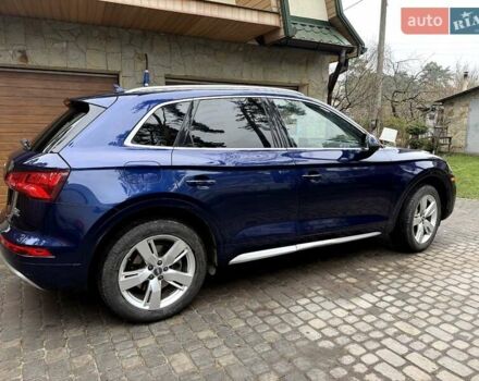 Синій Ауді Ку 5, об'ємом двигуна 2 л та пробігом 125 тис. км за 23500 $, фото 3 на Automoto.ua