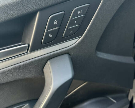 Синій Ауді Ку 5, об'ємом двигуна 1.98 л та пробігом 101 тис. км за 20500 $, фото 17 на Automoto.ua