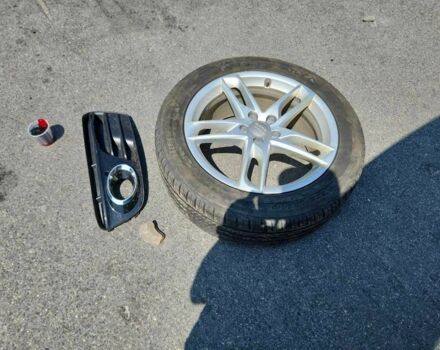 Синий Ауди Ку 5, объемом двигателя 2 л и пробегом 71 тыс. км за 4100 $, фото 13 на Automoto.ua