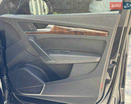 Синій Ауді Ку 5, об'ємом двигуна 1.98 л та пробігом 177 тис. км за 22500 $, фото 16 на Automoto.ua